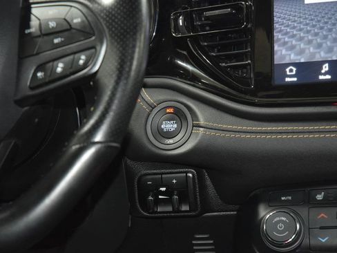 Used 2025 Dodge Durango R/T AWD/4WD image 34