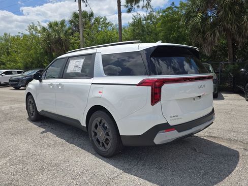 New 2026 Kia Carnival EX image 6