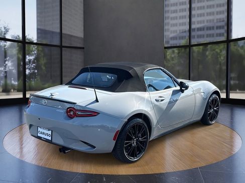 Certified 2024 MAZDA MX-5 Miata Club image 2