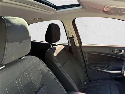 Used 2020 Ford EcoSport SE w/ SE Convenience Package image 29