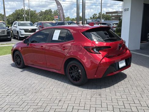 Used 2023 Toyota Corolla SE FWD image 3