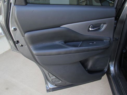 Used 2020 Nissan Murano S FWD image 20