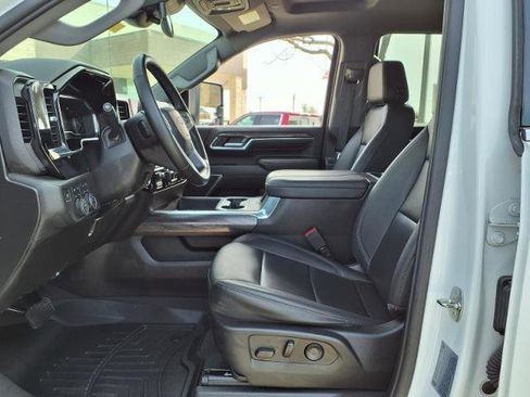 Certified 2024 Chevrolet Silverado 2500 LTZ w/ LTZ Convenience Package image 18