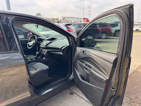 Used 2018 Ford Escape S FWD image 23