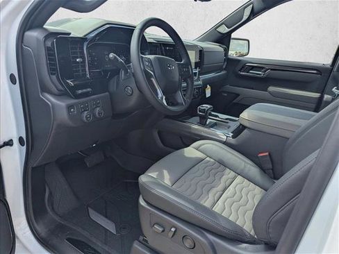 New 2026 Chevrolet Silverado 1500 ZR2 AWD/4WD image 3