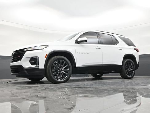 Used 2022 Chevrolet Traverse RS FWD image 20