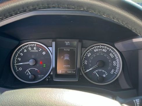 Used 2023 Toyota Tacoma TRD Off-Road image 14