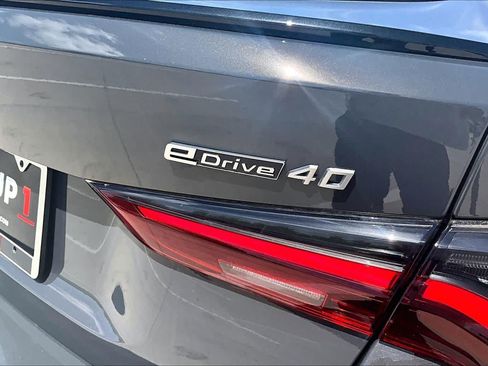 Used 2023 BMW i4 eDrive40 w/ M Sport Package RWD image 9