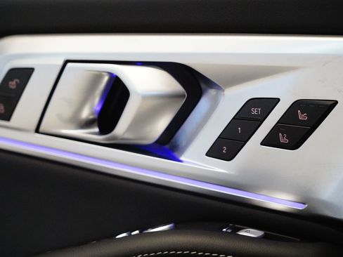 Used 2026 BMW XM Label Red image 32