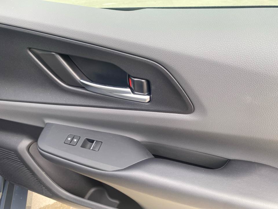 Used 2025 Toyota Prius Limited FWD image 35