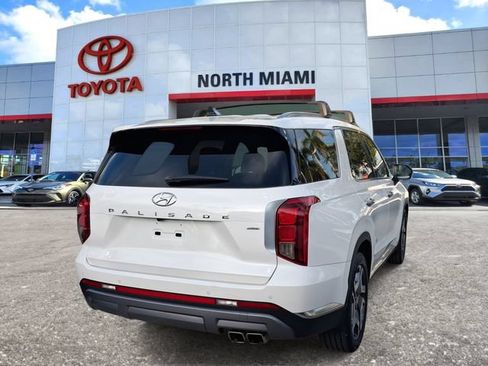 Used 2023 Hyundai Palisade Limited AWD/4WD image 4