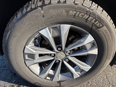 Used 2025 Chevrolet Equinox LT w/ Convenience Package II image 28