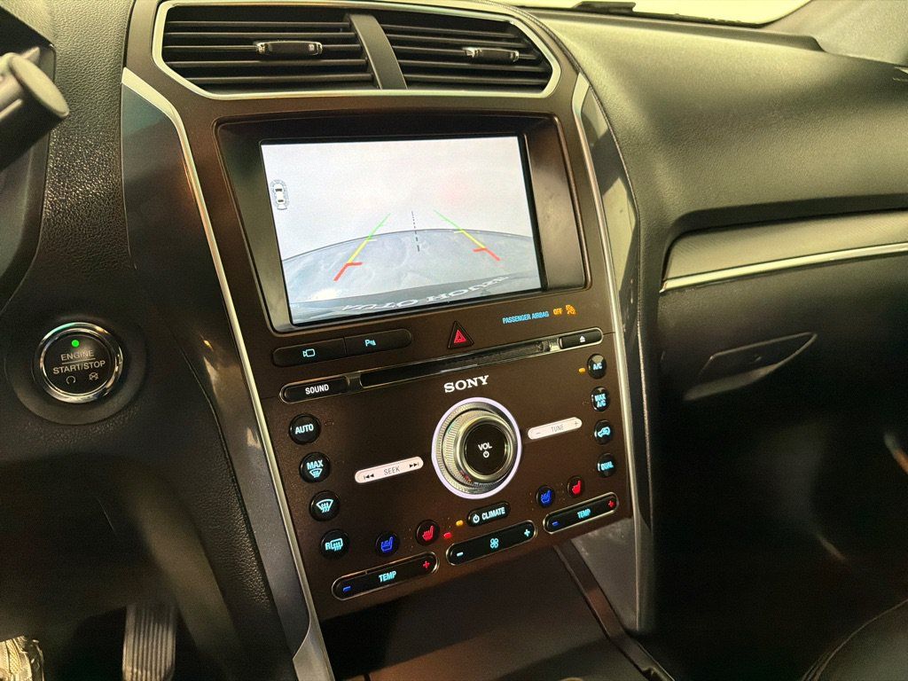 Used 2016 Ford Explorer Sport w/ Equipment Group 401A AWD/4WD image 17