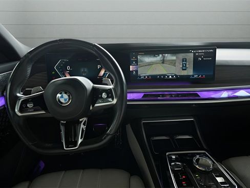 Used 2023 BMW 760i xDrive w/ Executive Package image 46