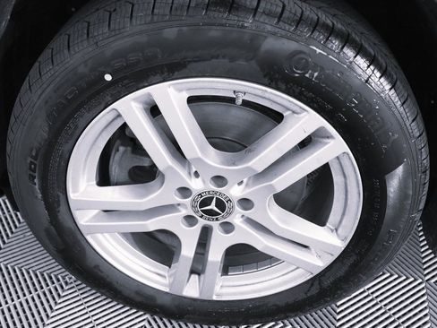 Certified 2023 Mercedes-Benz GLA 250 4MATIC w/ Premium Package image 7