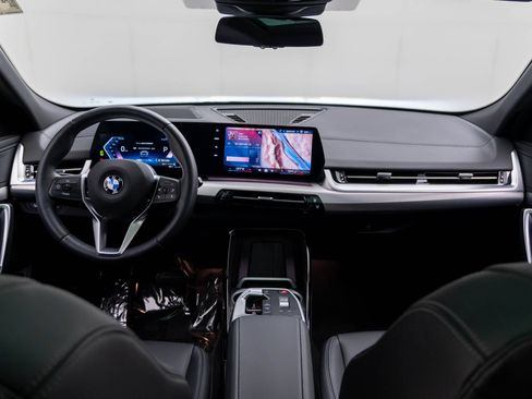 Certified 2026 BMW X2 xDrive28i AWD/4WD image 10