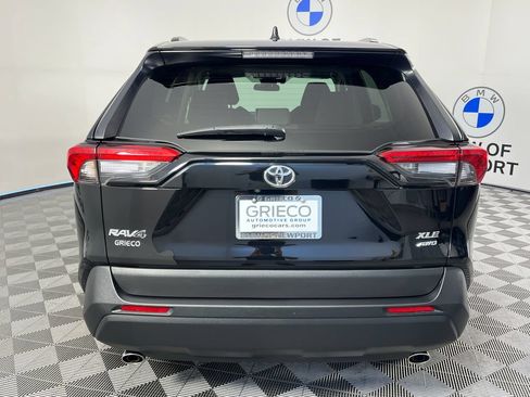 Used 2024 Toyota RAV4 XLE w/ Convenience Package AWD/4WD image 12