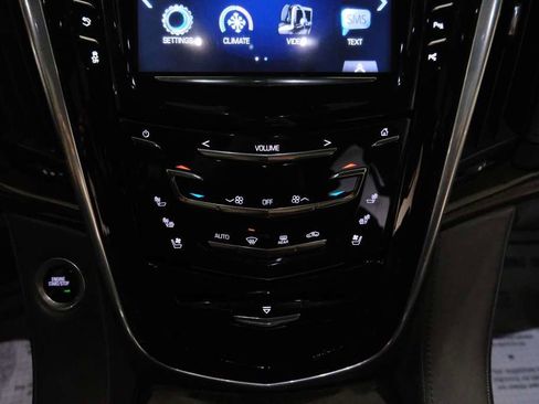 Used 2020 Cadillac Escalade ESV Platinum AWD/4WD image 32