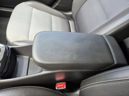 Used 2025 Chevrolet Trax LT FWD image 14