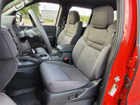 New 2026 Nissan Frontier SV w/ SV Convenience Package image 10