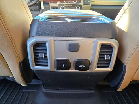 Used 2022 Ford F250 Lariat w/ Tremor Off-Road Package AWD/4WD image 13