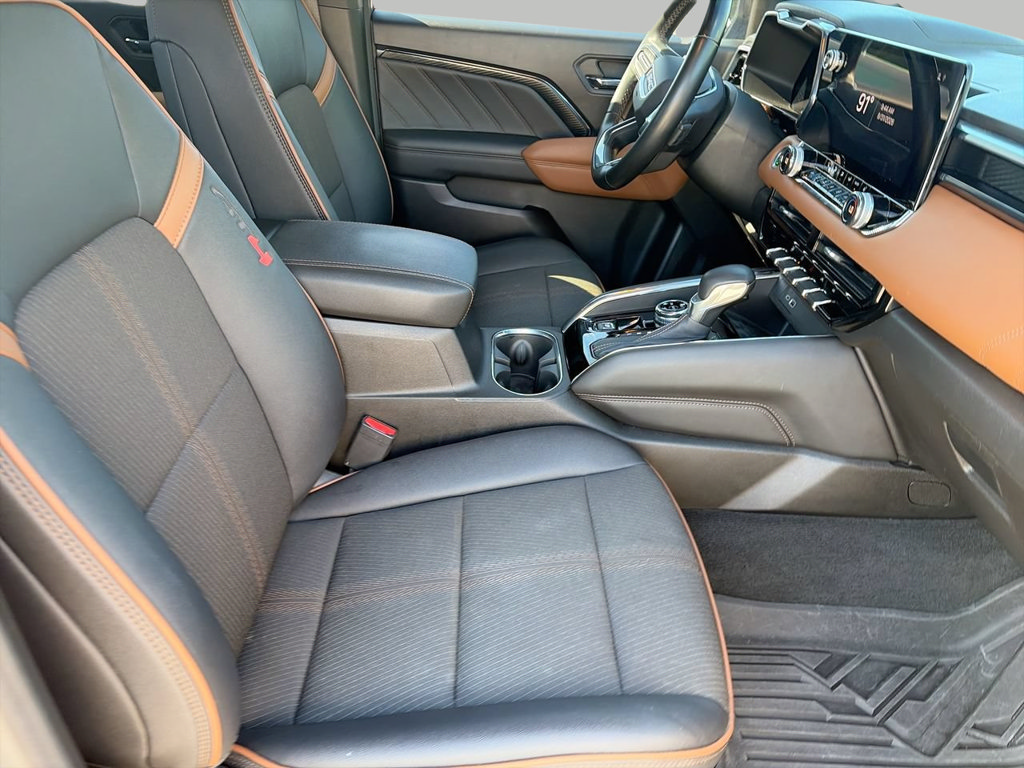 Used 2023 GMC Canyon AT4 AWD/4WD image 9