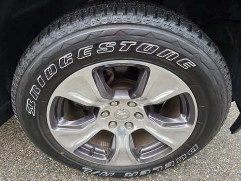Used 2023 RAM 1500 Laramie image 9