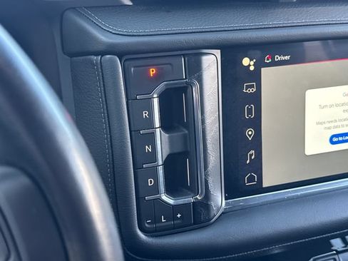 Used 2024 GMC Yukon Denali w/ Advanced Technology Package AWD/4WD image 16