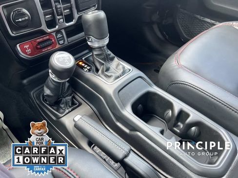 Used 2026 Jeep Wrangler Unlimited Rubicon AWD/4WD image 29