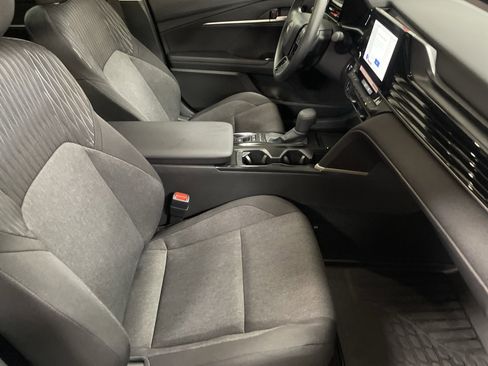 Used 2026 Toyota Camry LE FWD image 35
