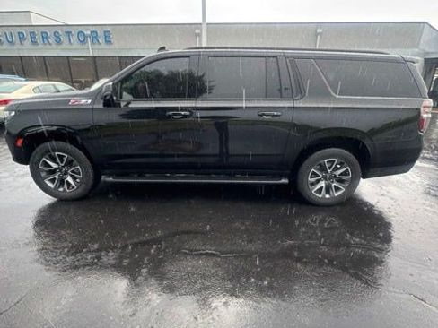 Used 2023 Chevrolet Suburban Z71 w/ Luxury Package AWD/4WD image 8