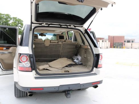 Used 2010 Land Rover Range Rover Sport Supercharged AWD/4WD image 30