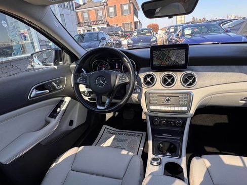 Used 2019 Mercedes-Benz GLA 250 4MATIC image 20