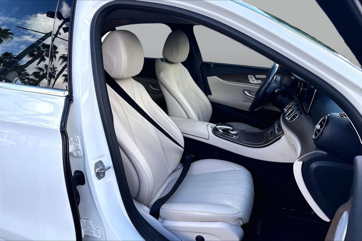 Used 2018 Mercedes-Benz E 300 image 8