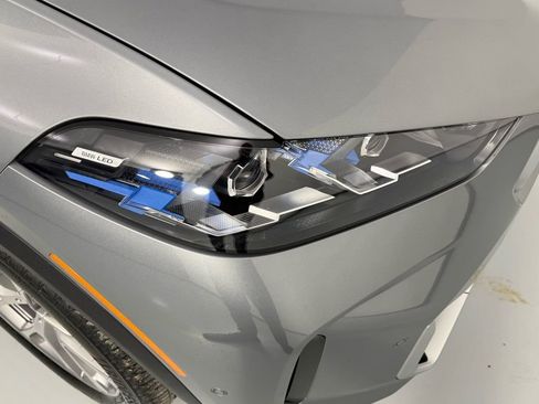 Used 2026 BMW X5 xDrive40i image 8