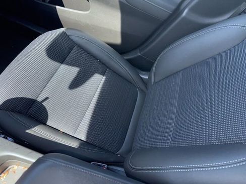 Used 2025 Buick Envista Preferred w/ Convenience I Package image 13