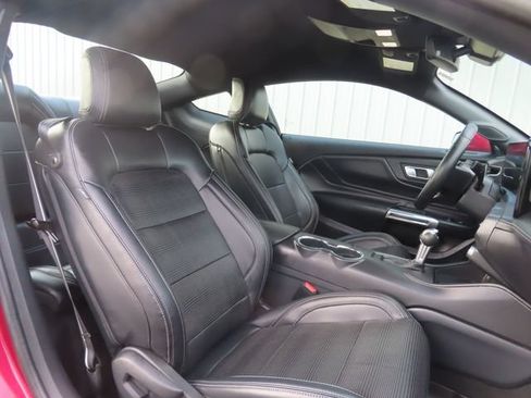 Used 2025 Ford Mustang Premium RWD image 22