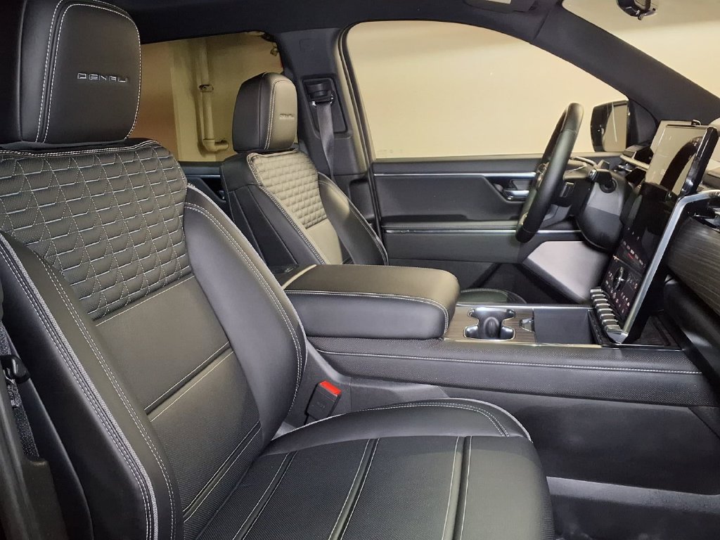 Used 2026 GMC Sierra EV Denali AWD/4WD image 22