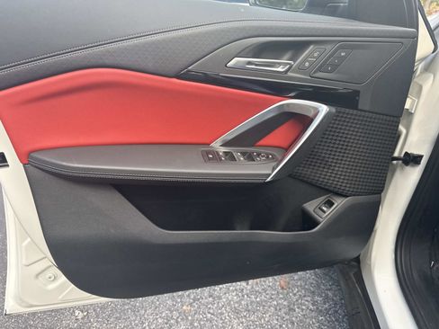 Used 2025 BMW X2 xDrive28i image 16