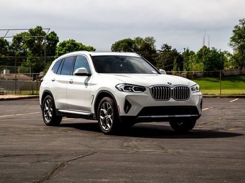Used 2023 BMW X3 xDrive30i w/ Premium Package AWD/4WD image 7