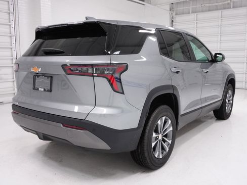 New 2026 Chevrolet Equinox LT FWD image 5