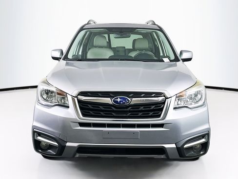 Used 2017 Subaru Forester 2.5i Limited image 2