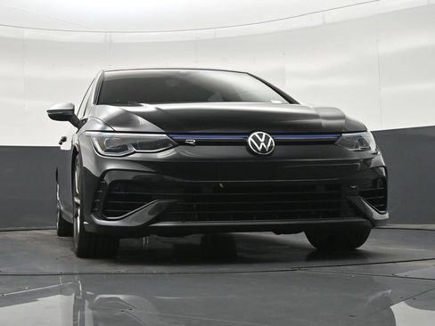 Used 2024 Volkswagen Golf R AWD/4WD image 28