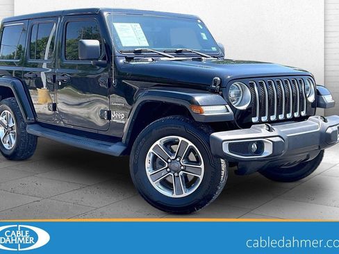 Used 2018 Jeep Wrangler Unlimited Sahara w/ Uconnect 4C Nav & Sound Group AWD/4WD image 1