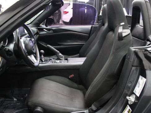 Used 2016 MAZDA MX-5 Miata Club w/ Brembo/BBS Package RWD image 11