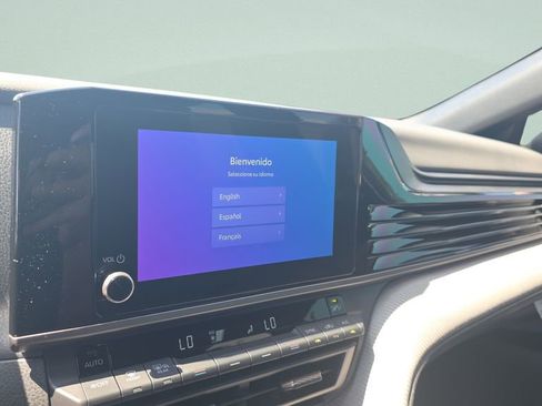 Used 2025 Toyota Camry SE FWD image 14