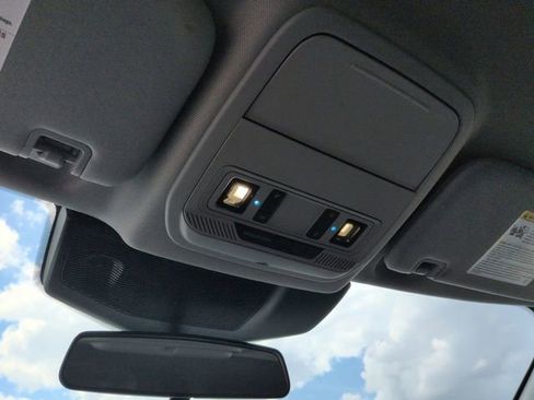 Certified 2023 Ford Explorer XLT image 22