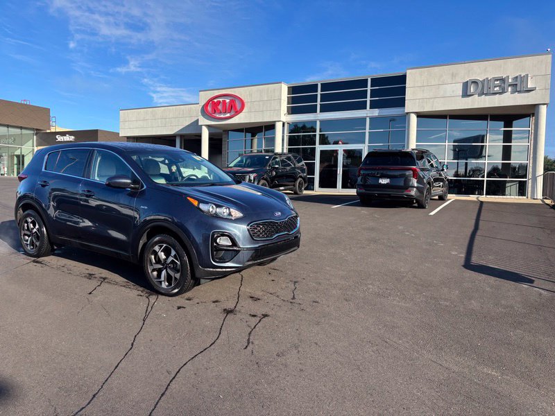 Used 2022 Kia Sportage LX AWD/4WD image 4