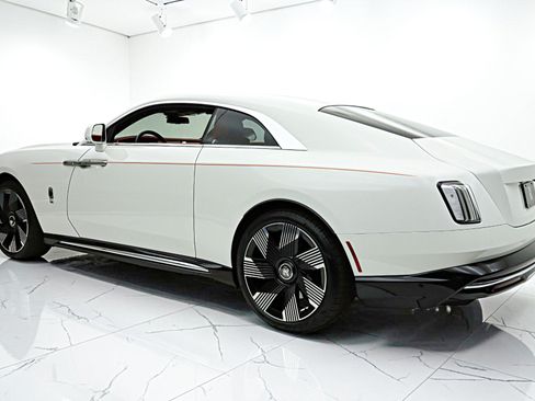Used 2026 Rolls-Royce Spectre AWD/4WD image 9
