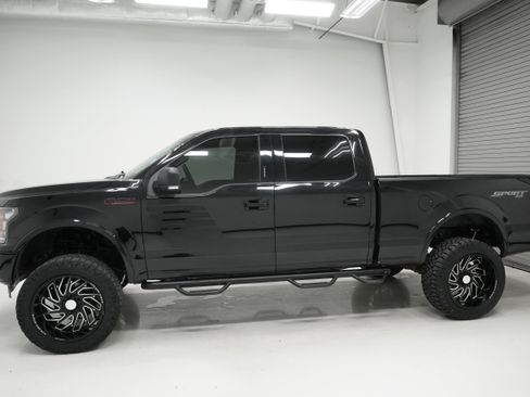 Used 2019 Ford F150 XLT w/ XLT Special Edition Package image 6